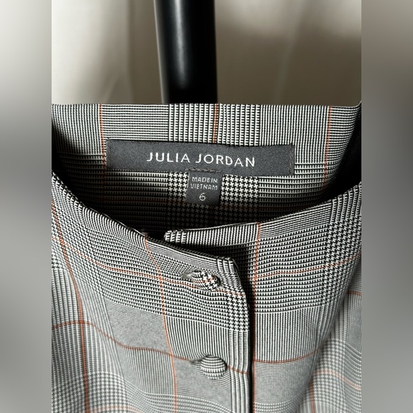 Julia Jordan Plaid Belted Jumpsuit NWT - Picture 3 of 5